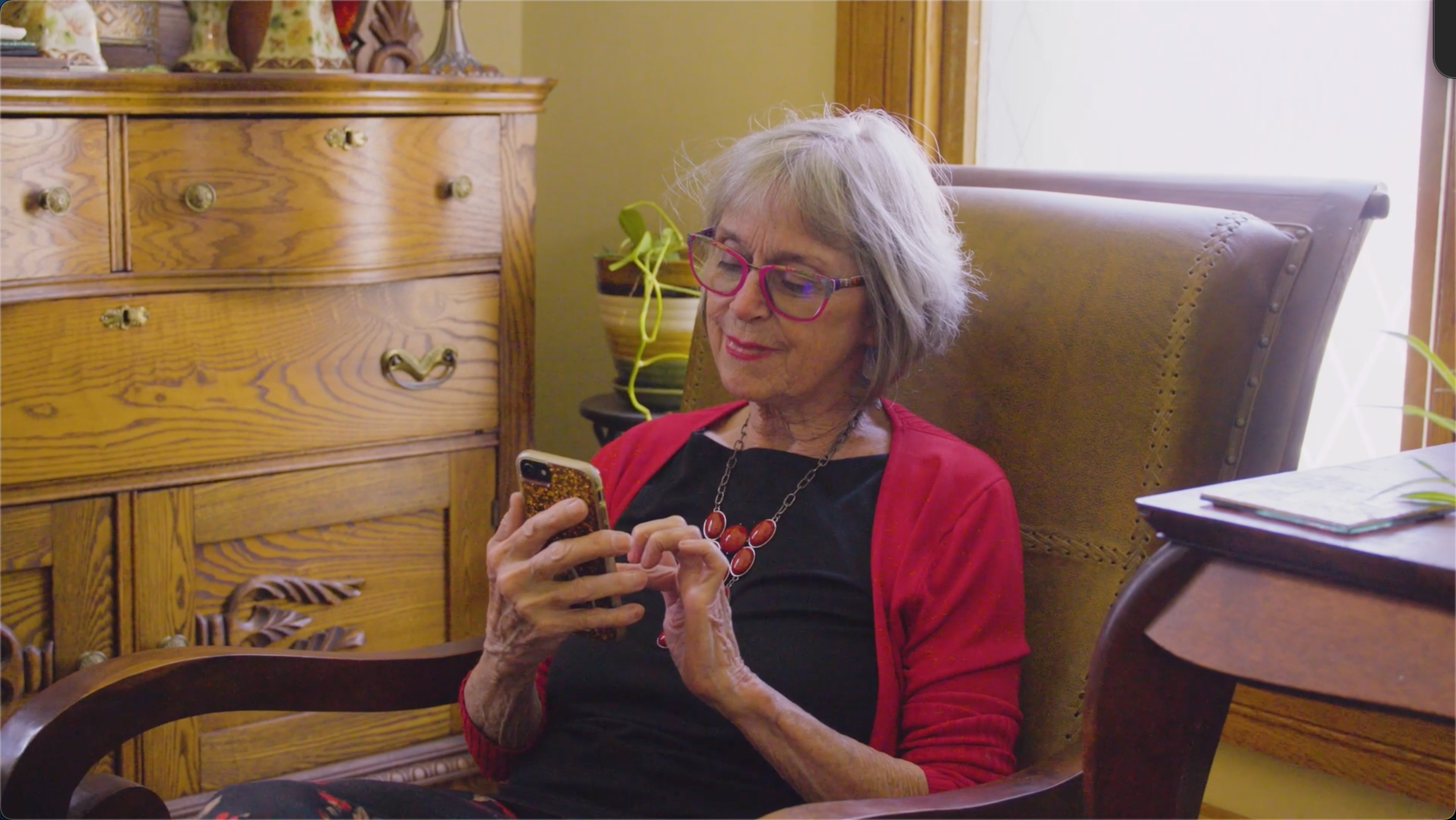 Choose the best Smart Bird Feeder with 3MP Camera and AI