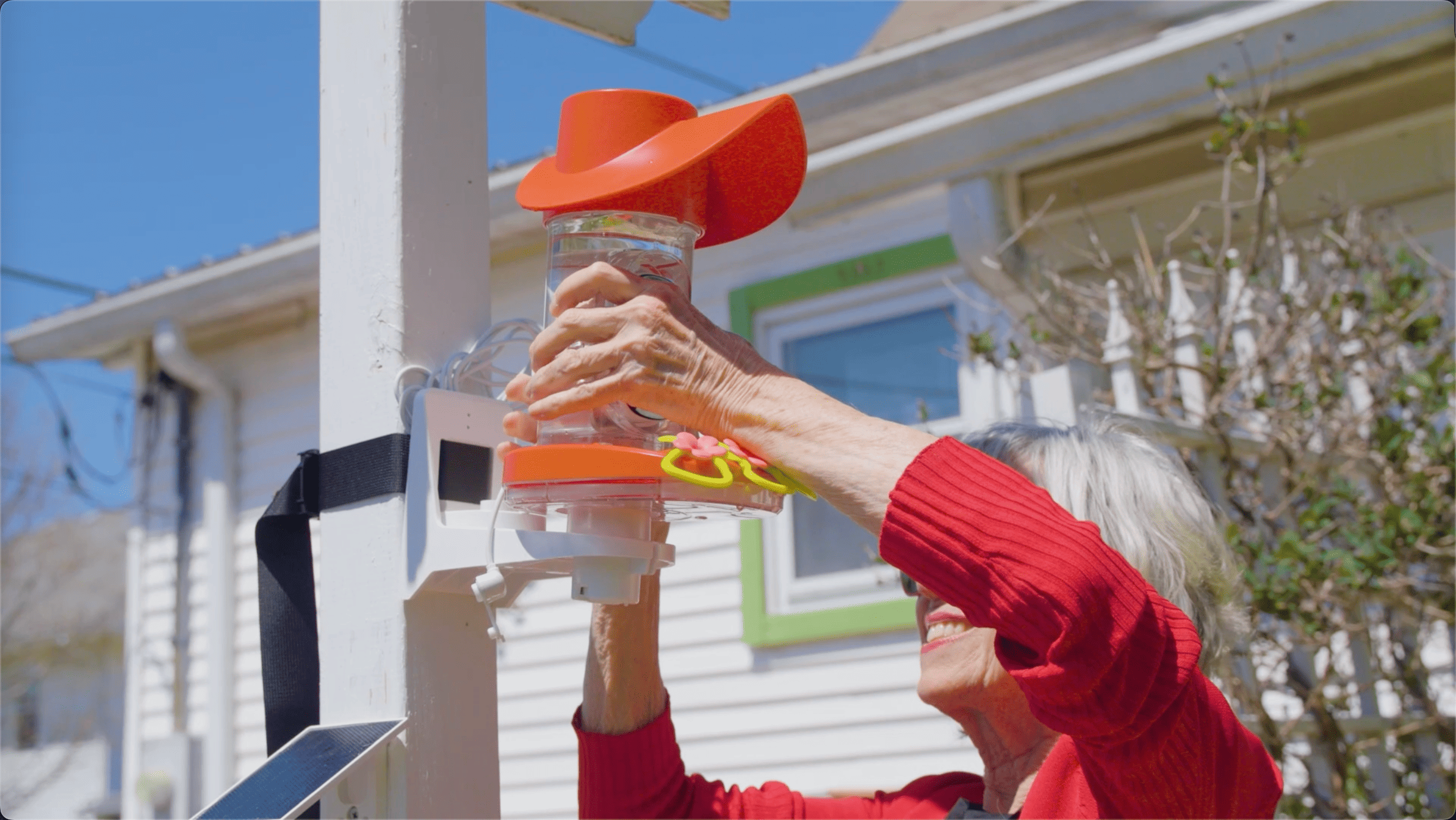 The Smart Bird Feeder That Helps Mental Health in Seniors: A Gift Idea