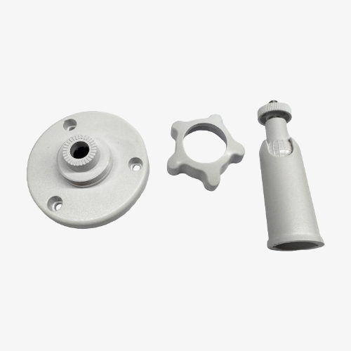 Solar panel mounting bracket